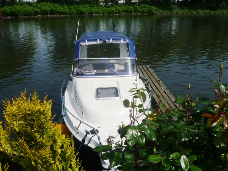 Sportboot mit 6teilige Verdeck